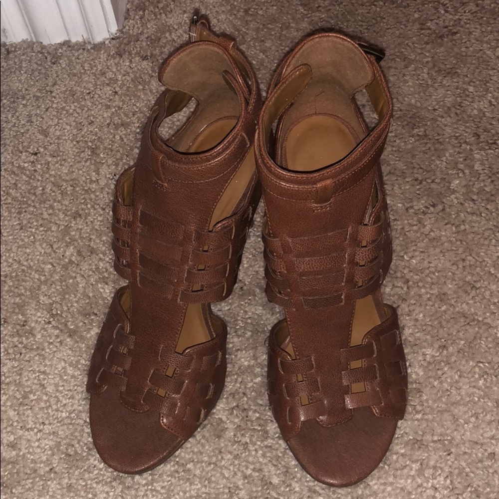 Nine West caged sandal